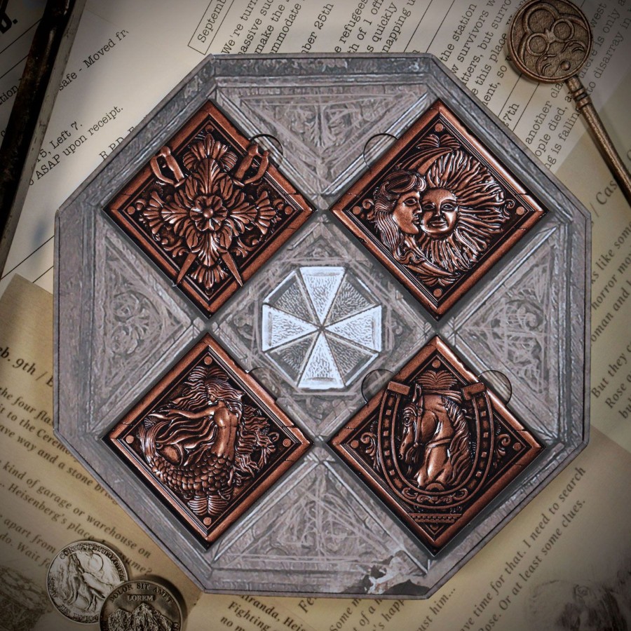 Decoratie Fanattik | Resident Evil Viii - 4 House Set Crest Medallion - Limited Edition