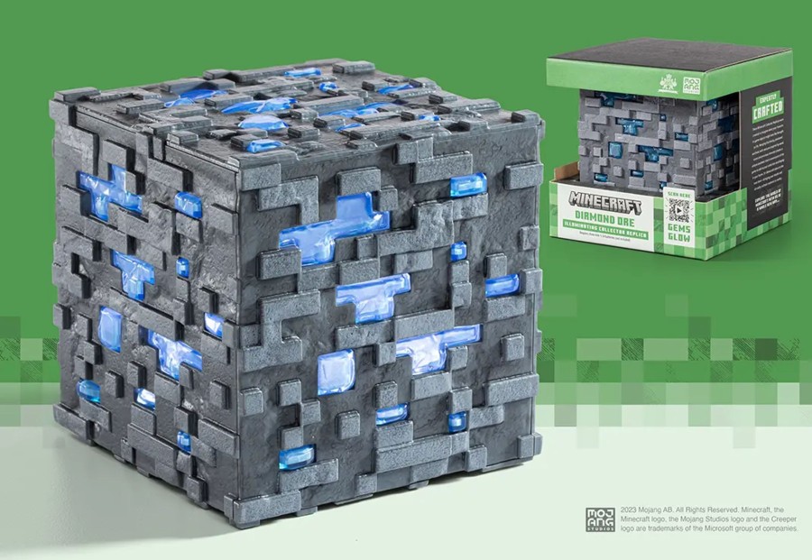 Kantoor Noble Collection | Minecraft - Luminous Diamond Ore - Collector Replica 10Cm