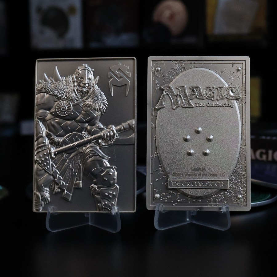 Decoratie Fanattik | Magic The Gathering - Garruk Wildspeaker- Sliver Plated Card Collector