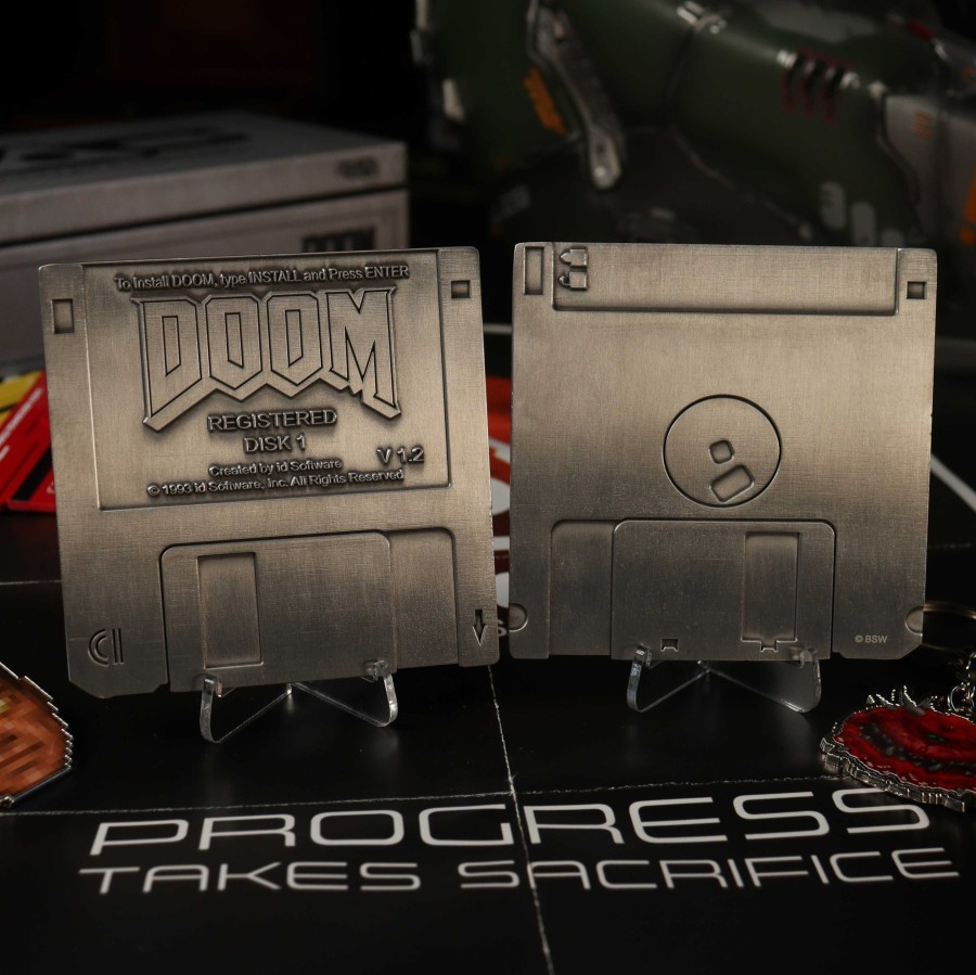 Decoratie Fanattik | Doom - Floppy Disc - Limited Edition Replica