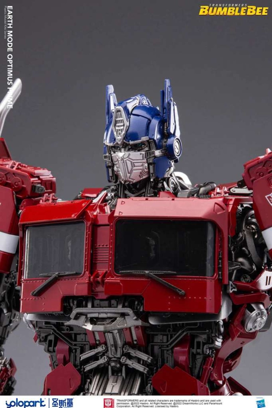 Figuren ShopForGeek | Bumblebee The Movie - Optimus Prime - Model Kit 30Cm